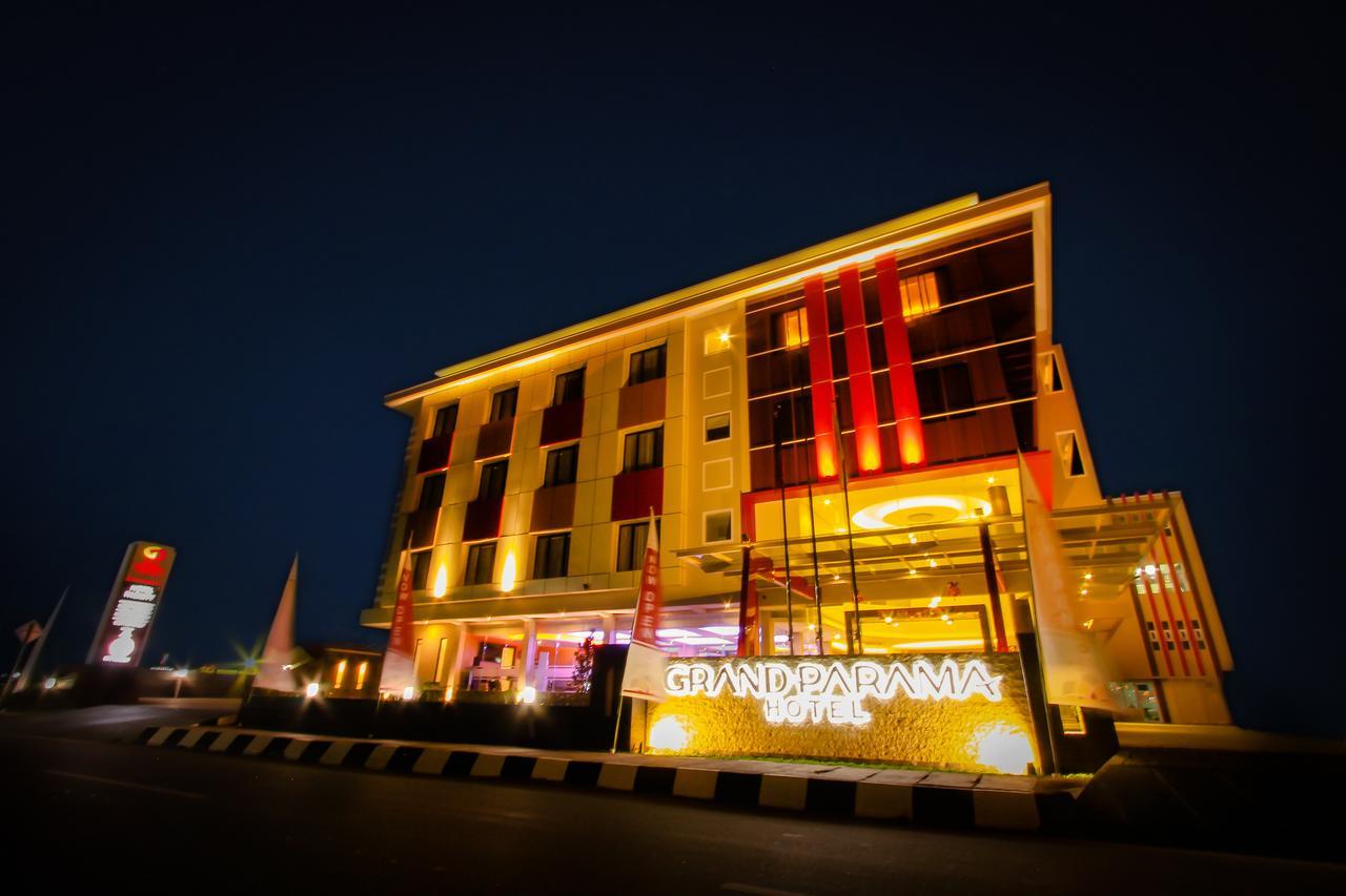 Grand Parama Hotel Tanjung Redep Exteriör bild