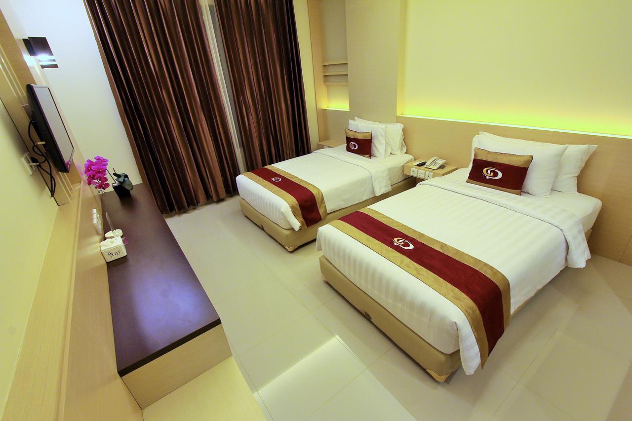 Grand Parama Hotel Tanjung Redep Exteriör bild