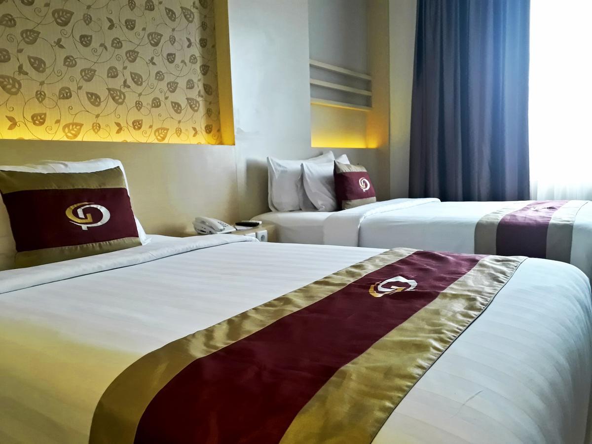 Grand Parama Hotel Tanjung Redep Exteriör bild