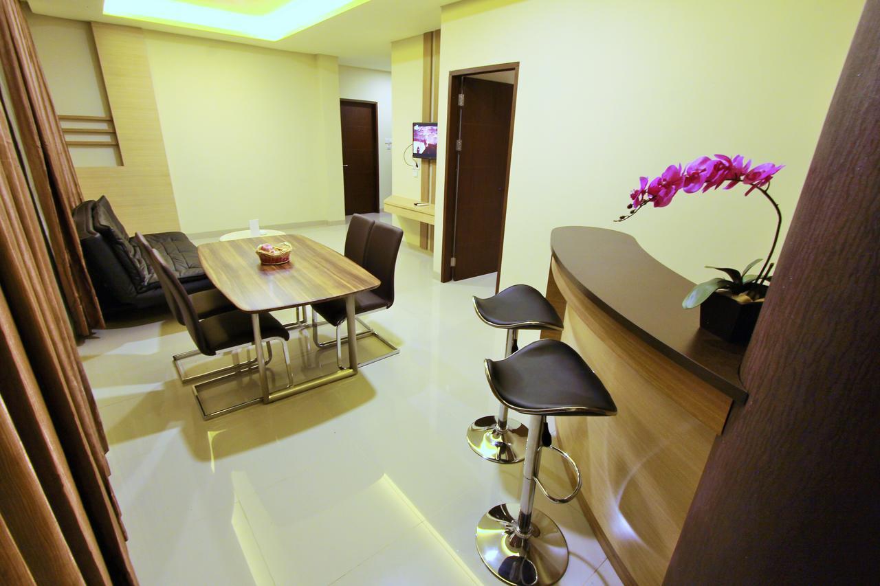 Grand Parama Hotel Tanjung Redep Exteriör bild
