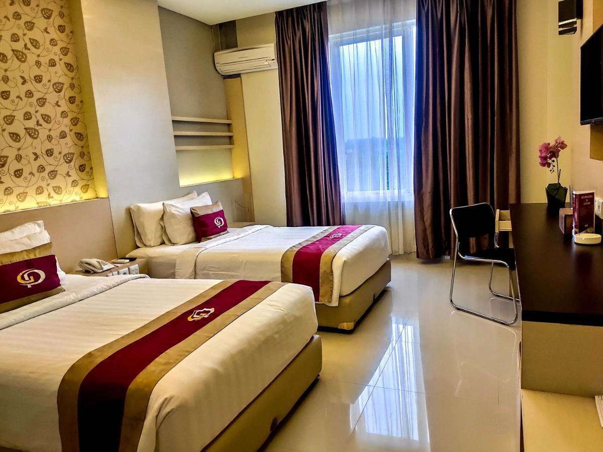 Grand Parama Hotel Tanjung Redep Exteriör bild