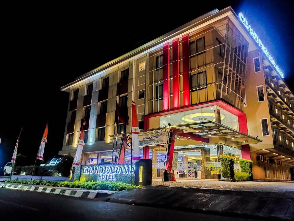Grand Parama Hotel Tanjung Redep Exteriör bild
