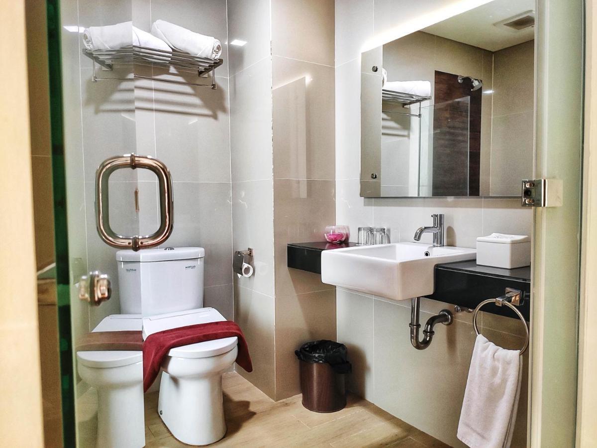 Grand Parama Hotel Tanjung Redep Exteriör bild